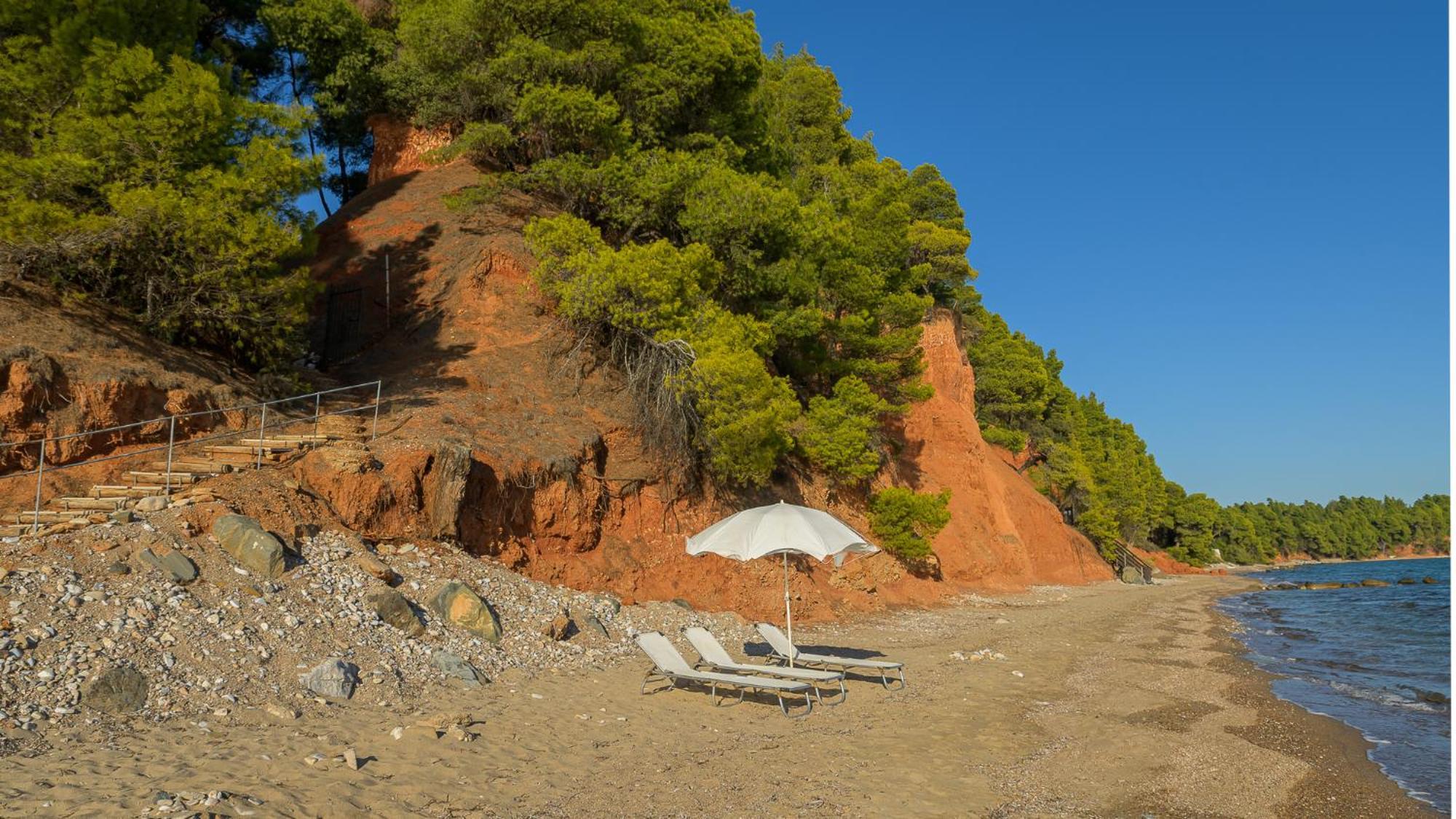 Squirrel Beach Front Villa, Metamorfosi Luaran gambar