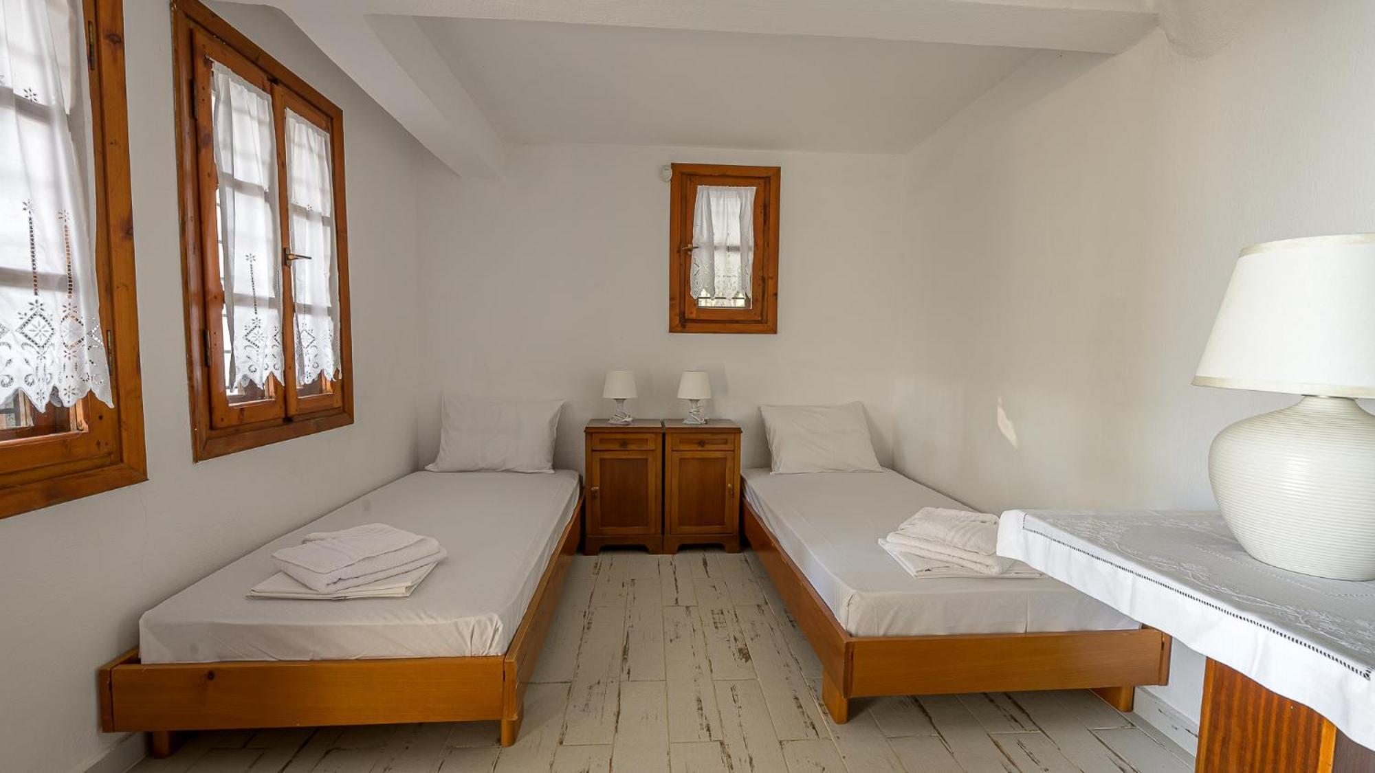 Squirrel Beach Front Villa, Metamorfosi Luaran gambar