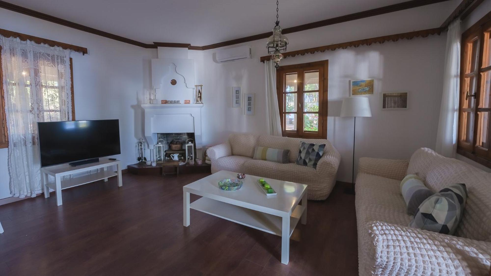 Squirrel Beach Front Villa, Metamorfosi Luaran gambar